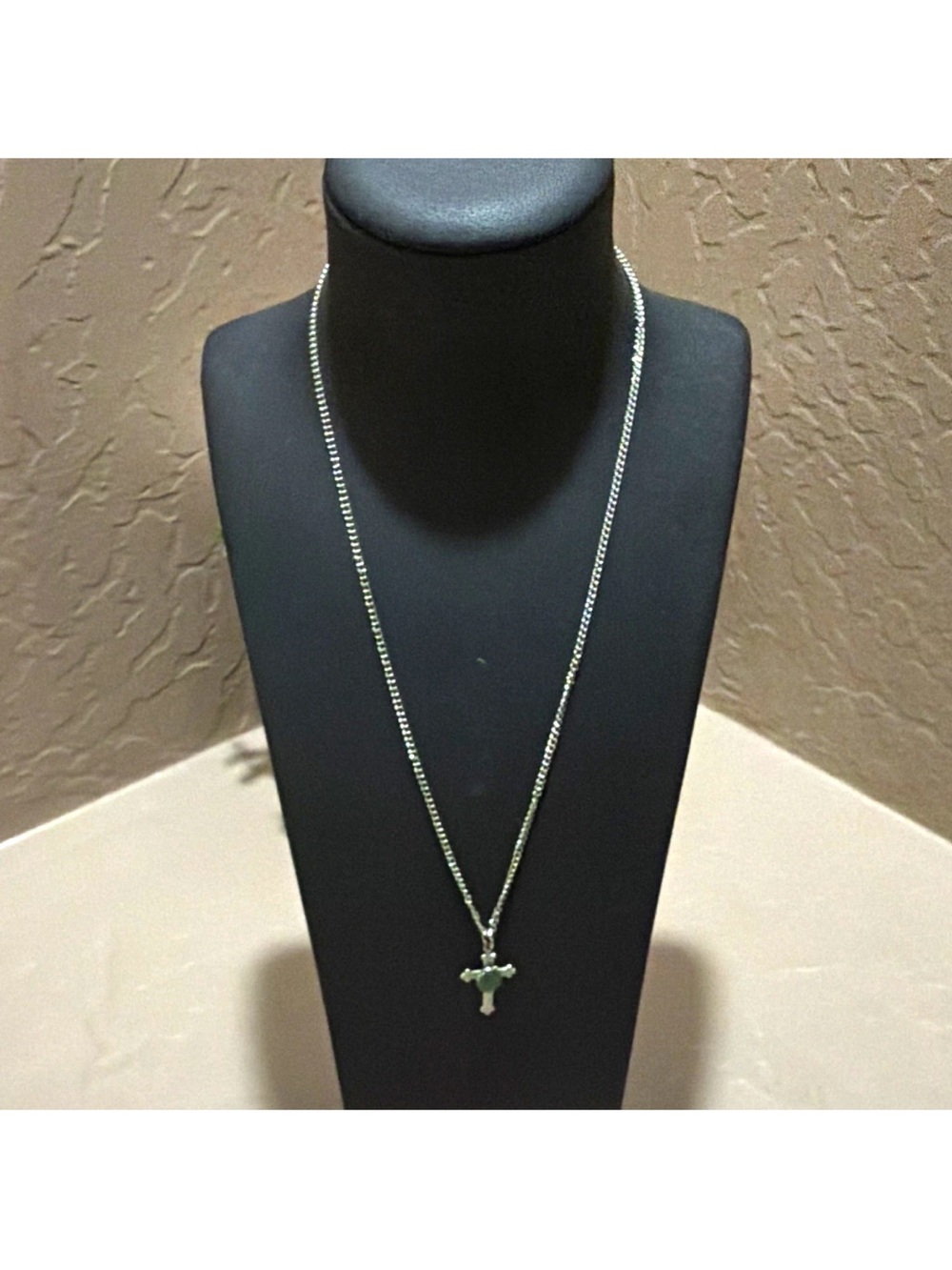 Silver Tone Cable Chain Necklace Green Oval Bezel Cross Charm Spring Ring
